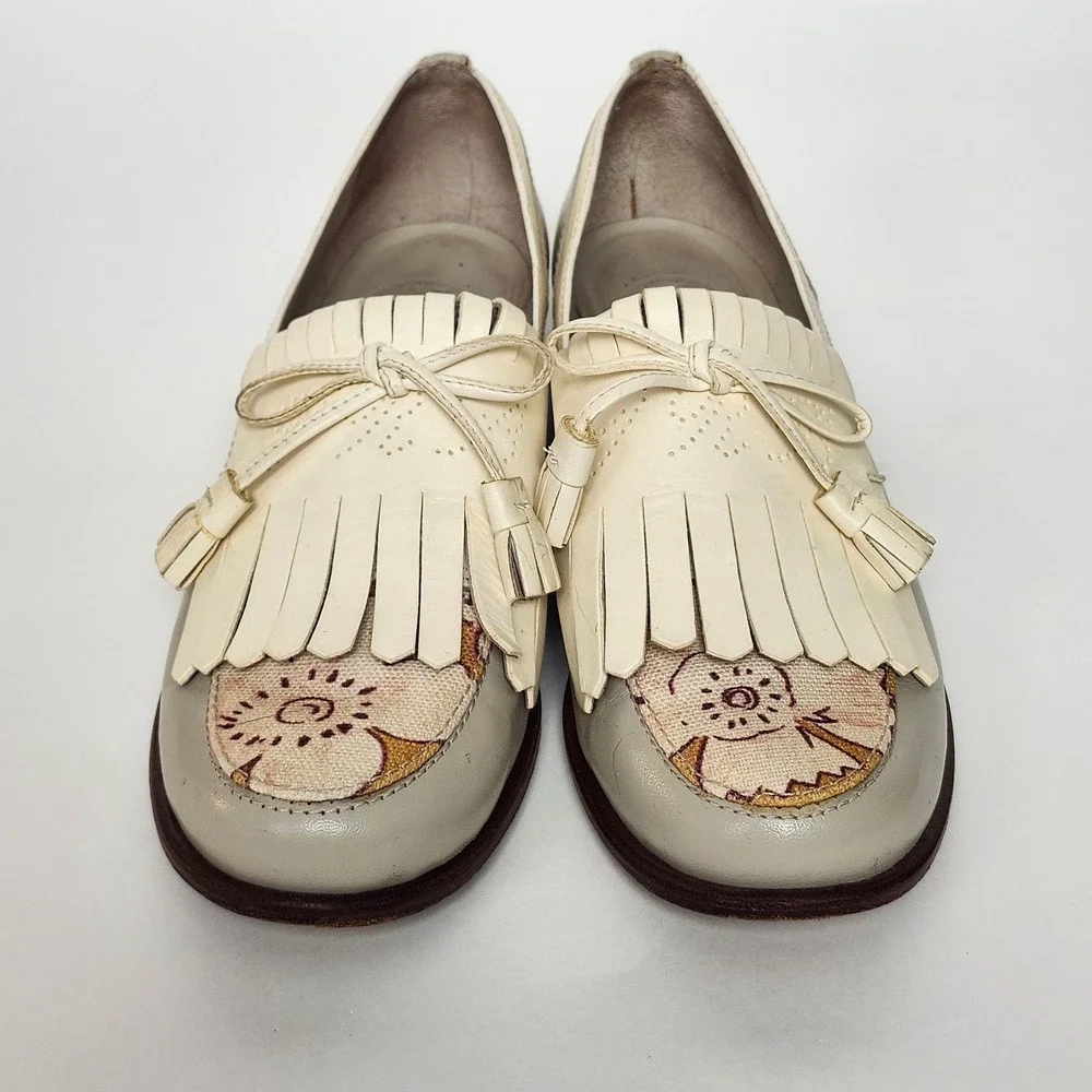 Tory Burch Ruth Floral Tassel Kiltie Loafers Size 7 Gray Leather Boho Chic Prep